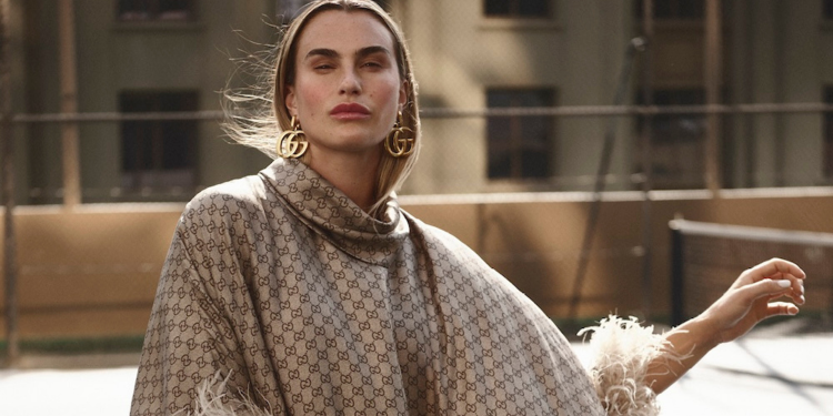 Aryna Sabalenka entra nella famiglia Gucci. È il nuovo volto del brand