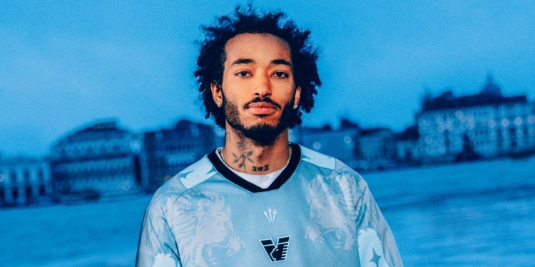 Il Venezia FC accelera nel fanwear con la quarta maglia special edition