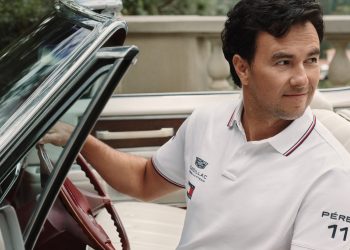 Cadillac debutta in Formula 1 con lo stile di Tommy Hilfiger 