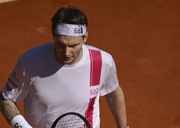 Bis di rinnovi nello sportswear premium per EA7 Emporio Armani